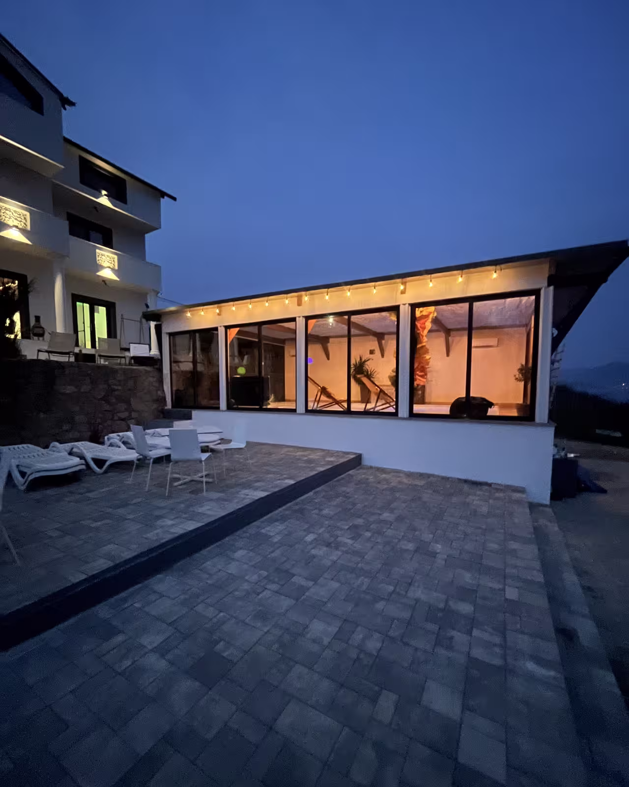 Localizare Ambasador